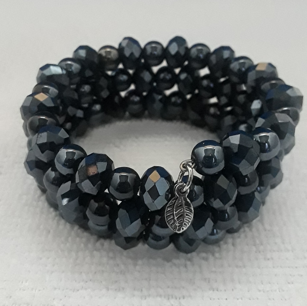 Handcrafted wrap bracelet. - Picture 2 of 4